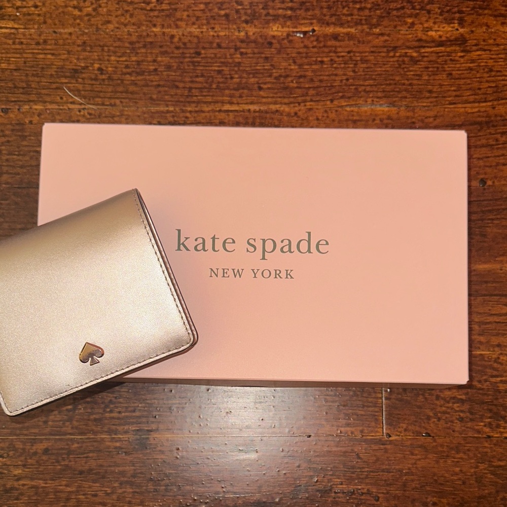 Kate Spade Metallic Gold Wallet